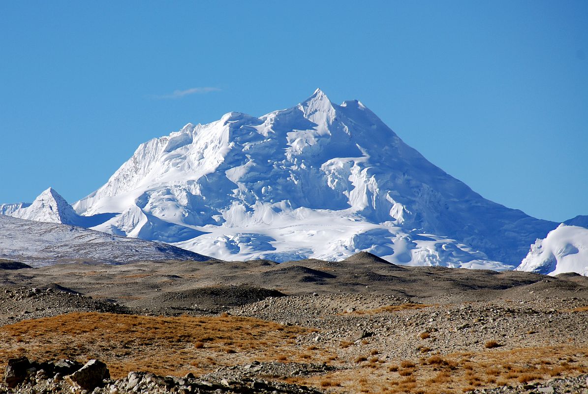 02 Jobo Rabzang From South Of Tingri Jobo Rabzang (6666m) has impressive rock and ice towers just northwest of Nangpa La near the border of Nepal and Tibet.